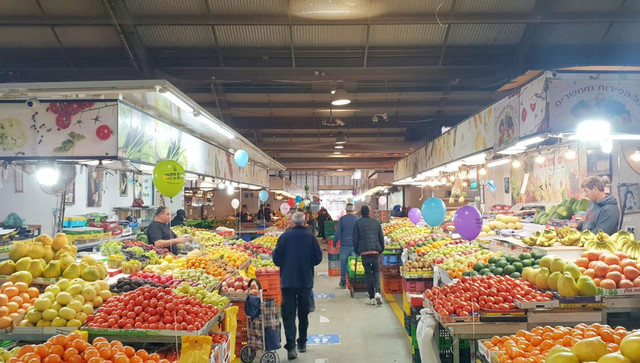 Открытие рынка после карантина в Ашкелоне