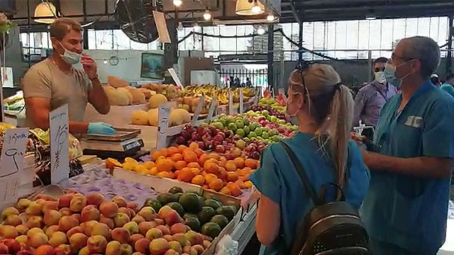 Акция: Медики больницы "Барзилай" на шуке