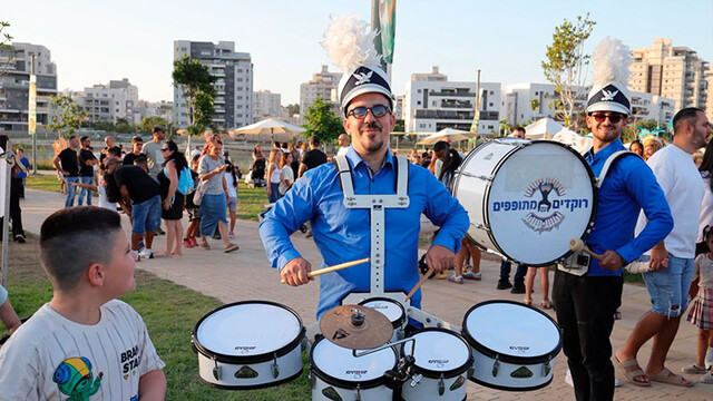 Игровой комплекс «Лев на озере» открыт!