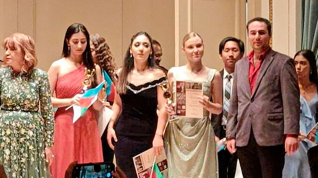 На церемонии награждения.