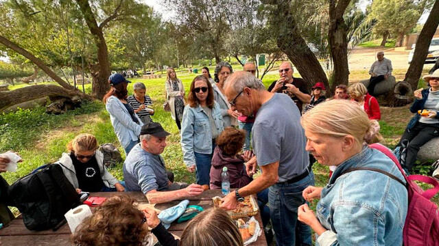 Десятки гидов прибыли на ознакомительную экскурсию в Ашкелон