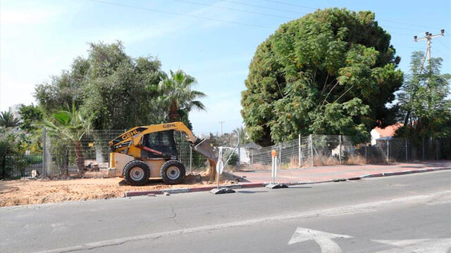 Модернизируется старый бульвар Дром Африка