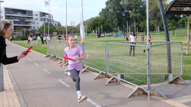 «Неот Ашкелон» и «Бейт Йехезкель» - первое место в факельной эстафете