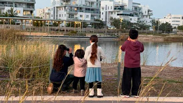 В Ашкелоне состоялось открытие нового клуба любителей птиц