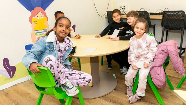 Защищенные «шмартафийот» для детей работников жизненно важных служб